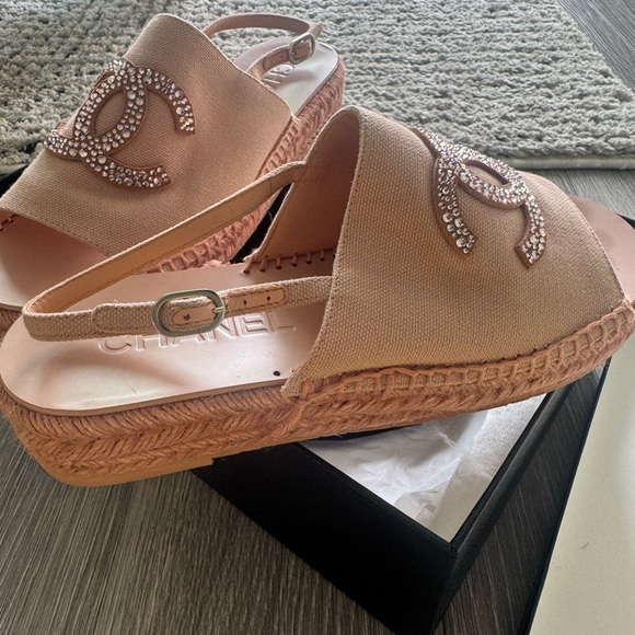 CHANEL Women's Beige Sandals with Crystal Logo - Picture 3 of 4